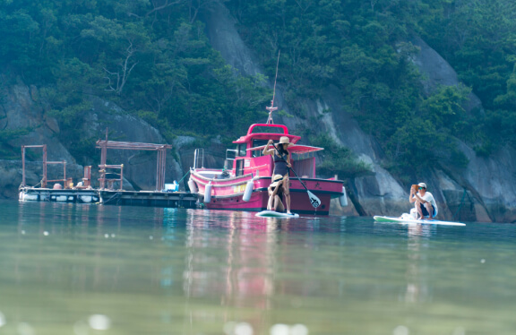 船で行く無人島SUP